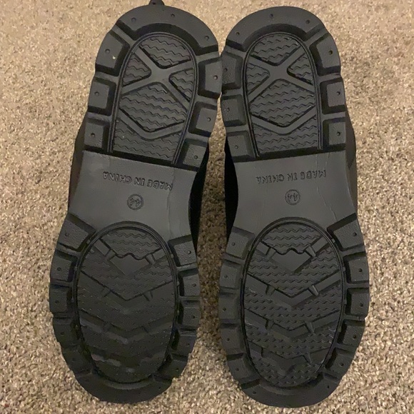 Boots - Picture 7 of 10